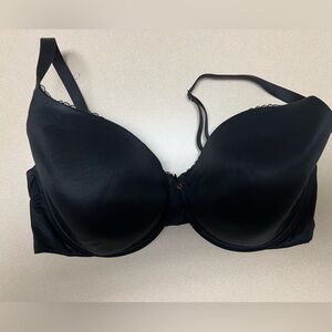 Black bra 38DDD Body by Victoria Perfectly Lined by Victoria’s Secret